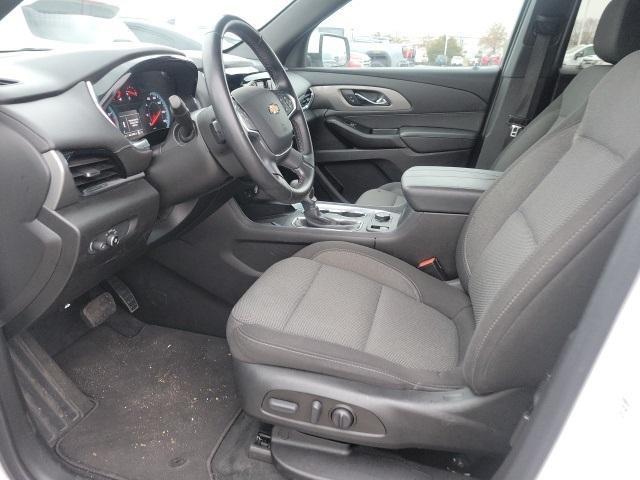 used 2023 Chevrolet Traverse car, priced at $27,050