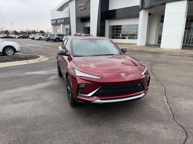 new 2025 Buick Envista car, priced at $25,175