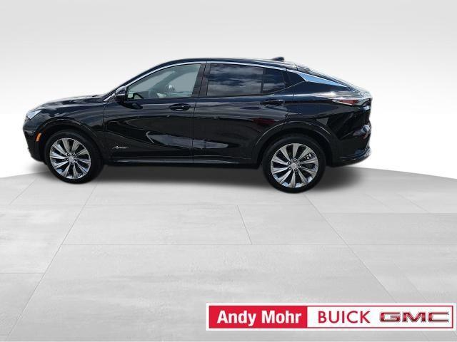 new 2025 Buick Envista car, priced at $28,177