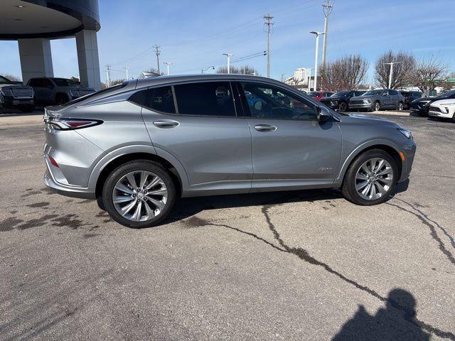 new 2025 Buick Envista car, priced at $29,371