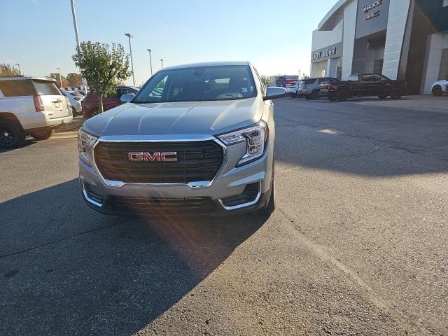 new 2024 GMC Terrain car, priced at $25,928