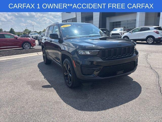 used 2023 Jeep Grand Cherokee car, priced at $32,900