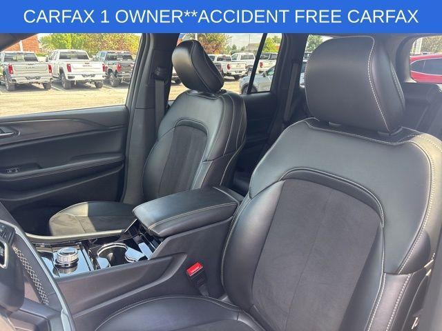 used 2023 Jeep Grand Cherokee car, priced at $32,900