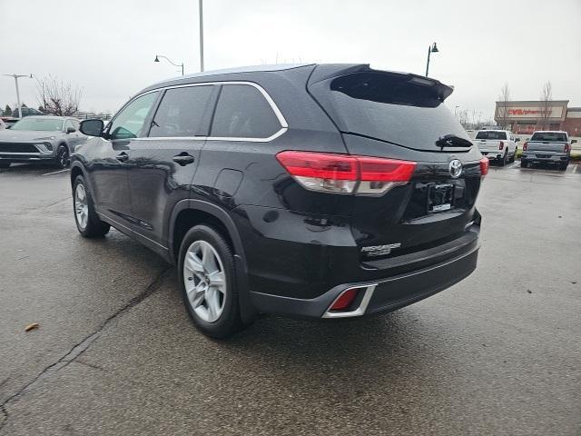 used 2018 Toyota Highlander car, priced at $22,878