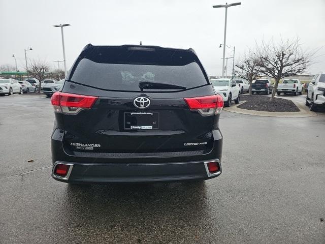 used 2018 Toyota Highlander car, priced at $22,878