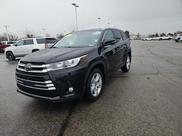 used 2018 Toyota Highlander car, priced at $22,878