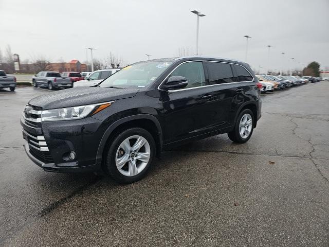 used 2018 Toyota Highlander car, priced at $22,878