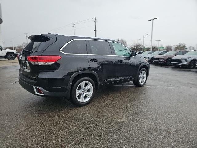 used 2018 Toyota Highlander car, priced at $22,878