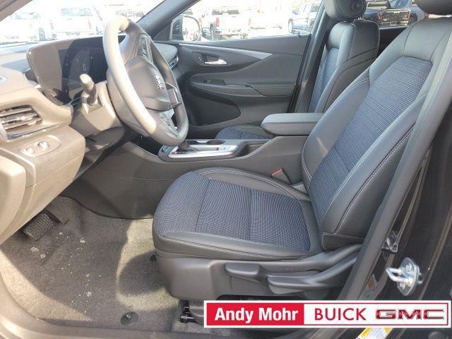 new 2025 Buick Envista car, priced at $23,780