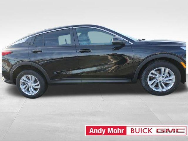 new 2025 Buick Envista car, priced at $23,780