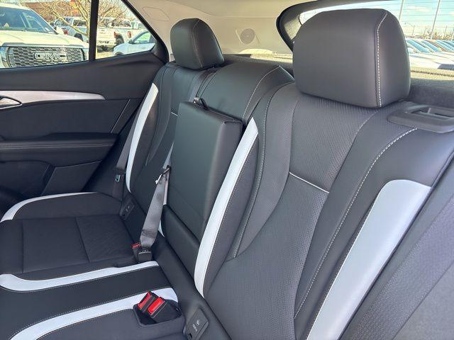 new 2025 Buick Envision car, priced at $35,964