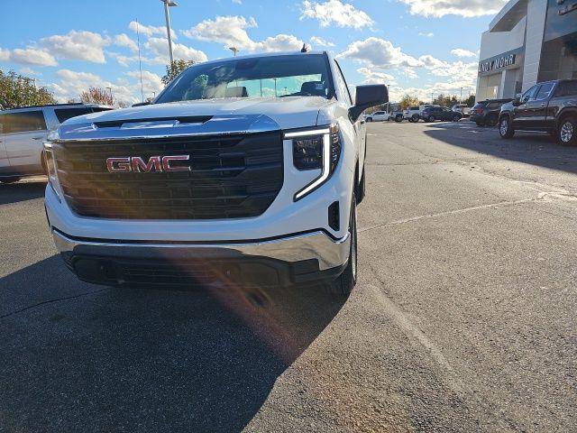 new 2025 GMC Sierra 1500 car, priced at $35,574