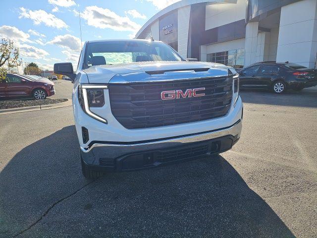 new 2025 GMC Sierra 1500 car, priced at $35,574