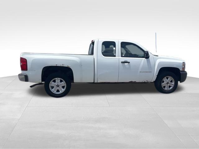 used 2011 Chevrolet Silverado 1500 car, priced at $3,816