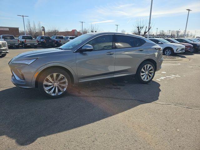 new 2025 Buick Envista car, priced at $29,371