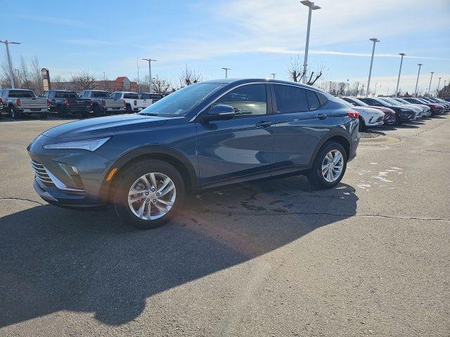 new 2025 Buick Envista car, priced at $23,297