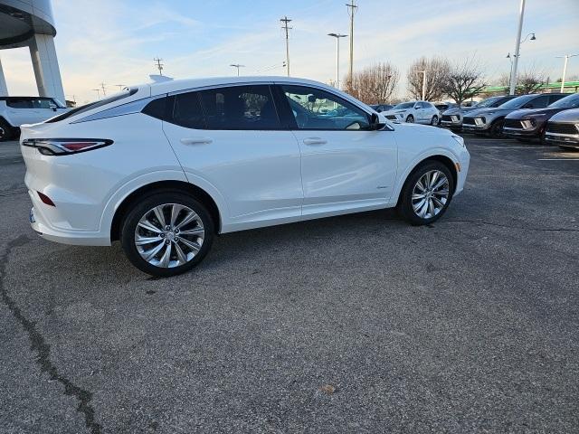 new 2025 Buick Envista car, priced at $30,978