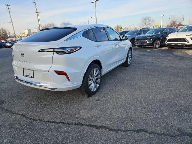 new 2025 Buick Envista car, priced at $30,978