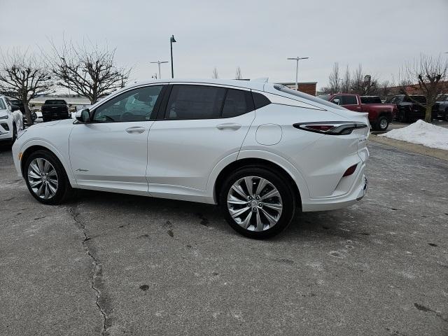 new 2024 Buick Envista car, priced at $27,101