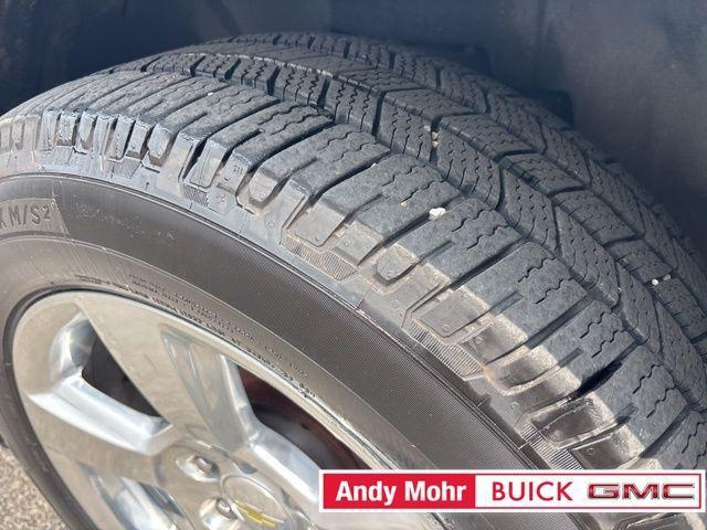 used 2015 Chevrolet Suburban car, priced at $12,303