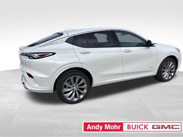 new 2025 Buick Envista car, priced at $28,441