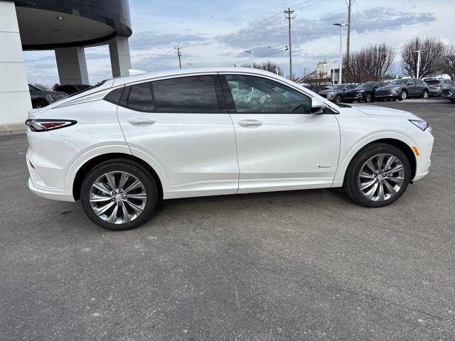 new 2025 Buick Envista car, priced at $29,568