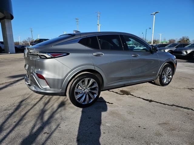 new 2025 Buick Envista car, priced at $30,432