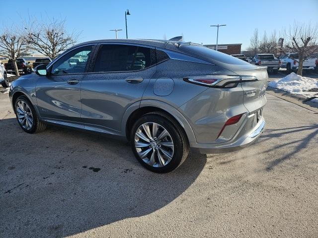 new 2025 Buick Envista car, priced at $30,432