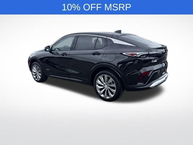 new 2025 Buick Envista car, priced at $27,835
