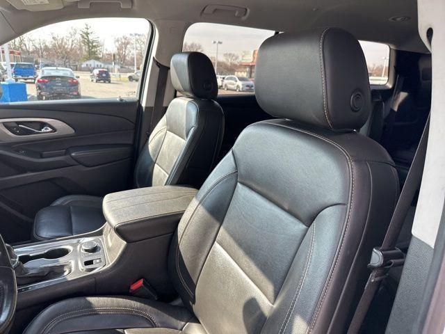 used 2021 Chevrolet Traverse car, priced at $17,000