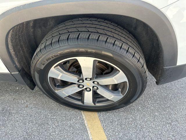 used 2021 Chevrolet Traverse car, priced at $17,000