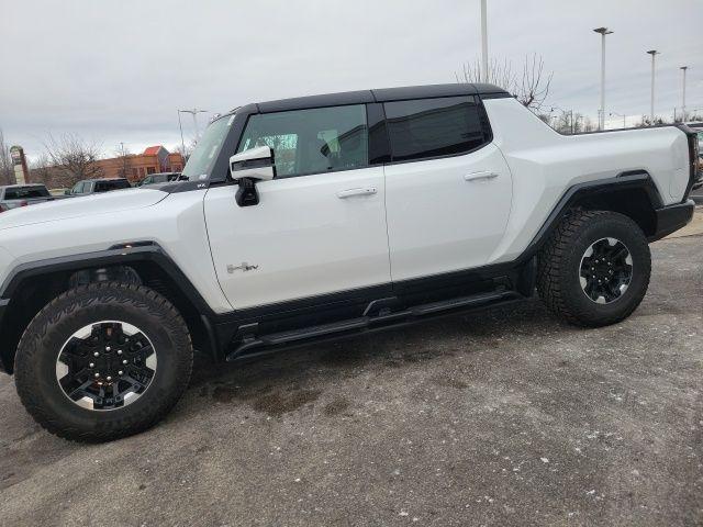 new 2025 GMC HUMMER EV Pickup car, priced at $107,685