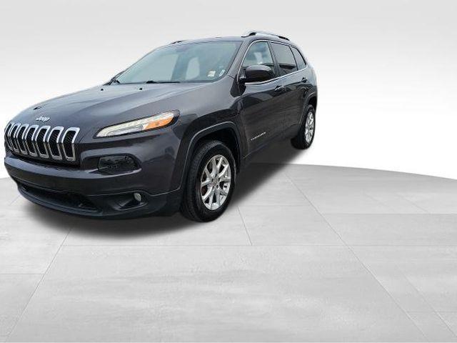 used 2016 Jeep Cherokee car, priced at $4,269