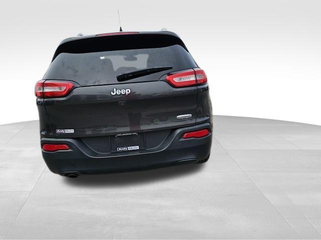 used 2016 Jeep Cherokee car, priced at $4,269