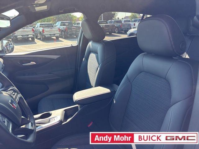 new 2025 Buick Envista car, priced at $23,893