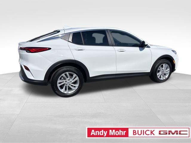new 2025 Buick Envista car, priced at $23,893
