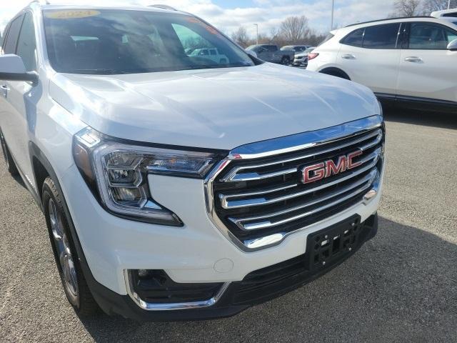 used 2024 GMC Terrain car, priced at $27,763