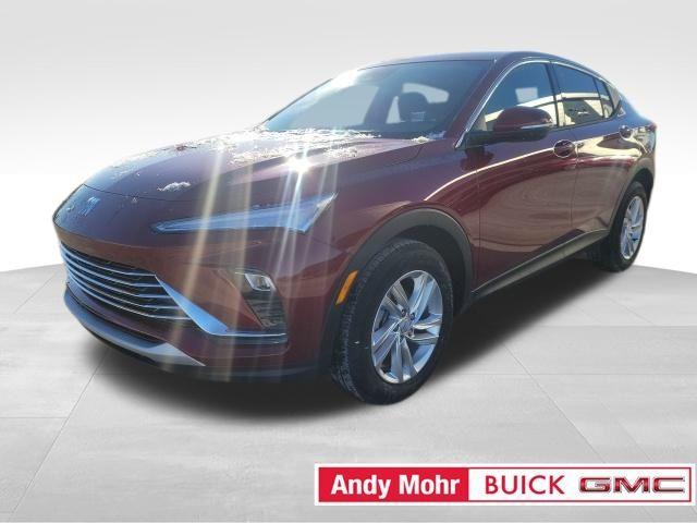 new 2025 Buick Envista car, priced at $24,649