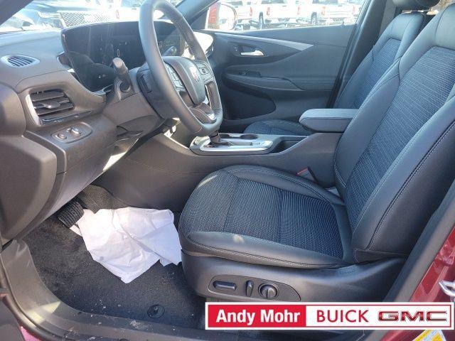 new 2025 Buick Envista car, priced at $24,649