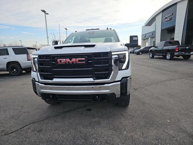 new 2025 GMC Sierra 3500 car, priced at $55,124