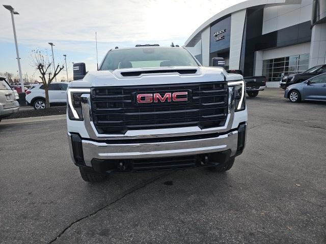 new 2025 GMC Sierra 3500 car, priced at $55,124