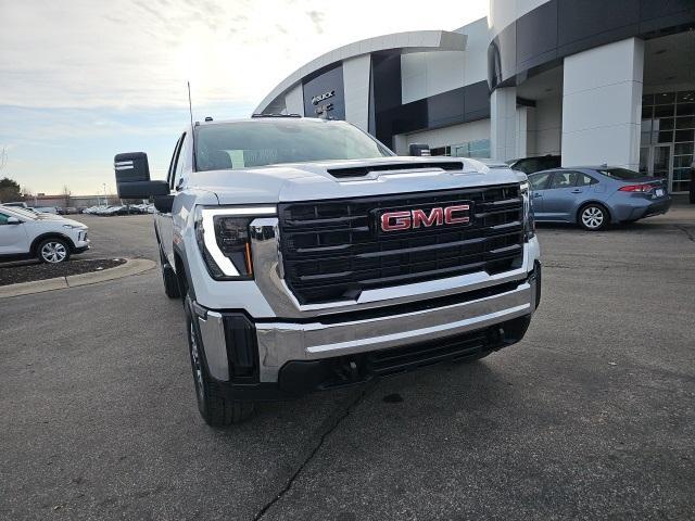 new 2025 GMC Sierra 3500 car, priced at $55,124