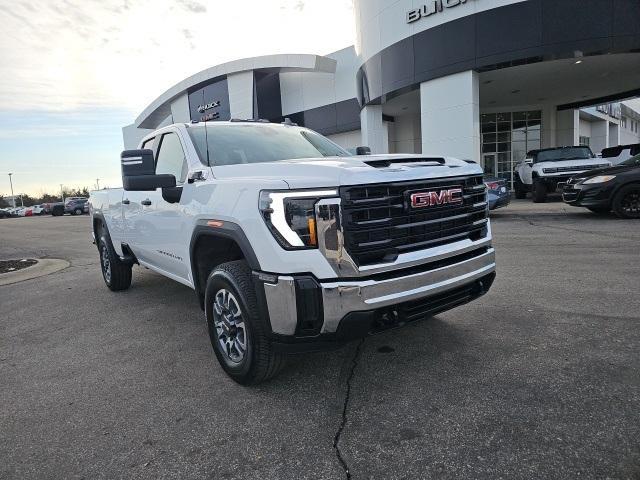 new 2025 GMC Sierra 3500 car, priced at $55,124