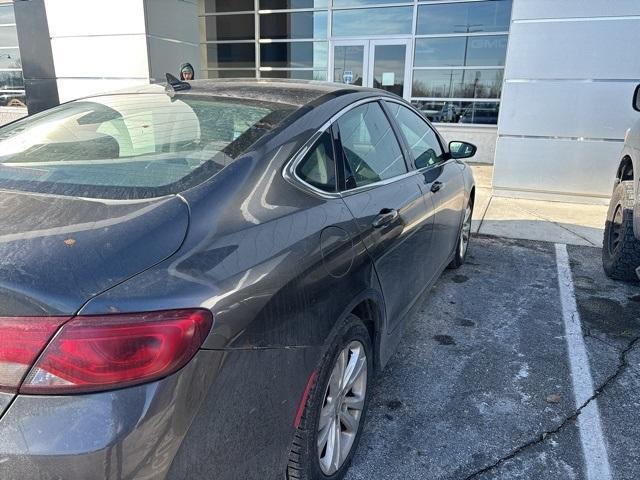 used 2015 Chrysler 200 car, priced at $4,130