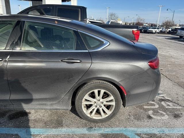 used 2015 Chrysler 200 car, priced at $4,130