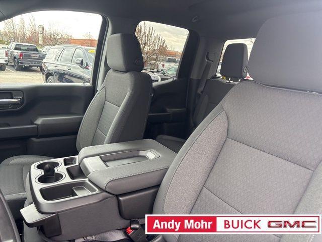 new 2025 GMC Sierra 1500 car, priced at $40,130