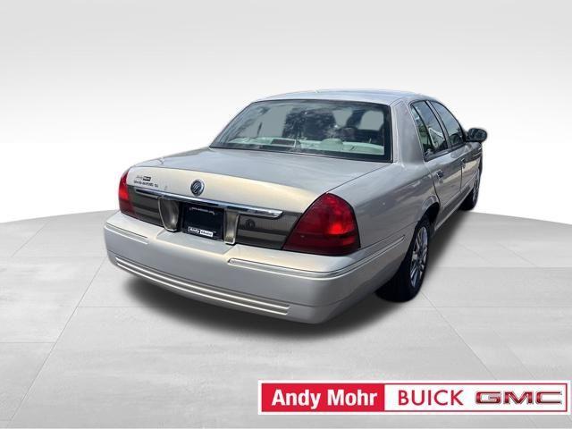 used 2008 Mercury Grand Marquis car, priced at $3,000