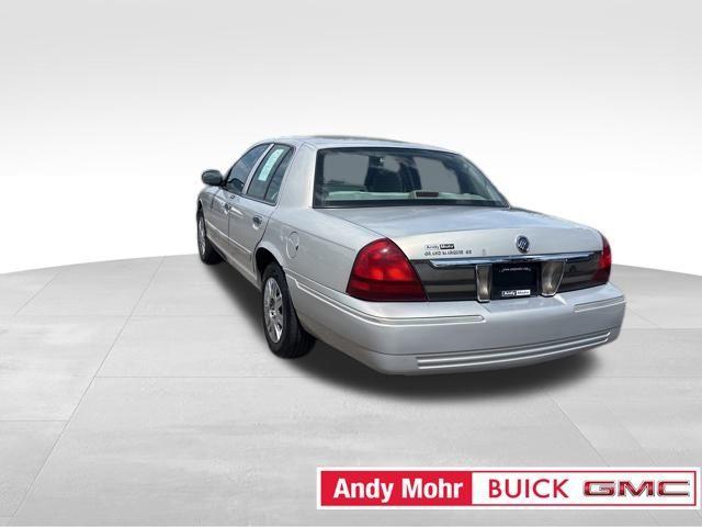used 2008 Mercury Grand Marquis car, priced at $3,000