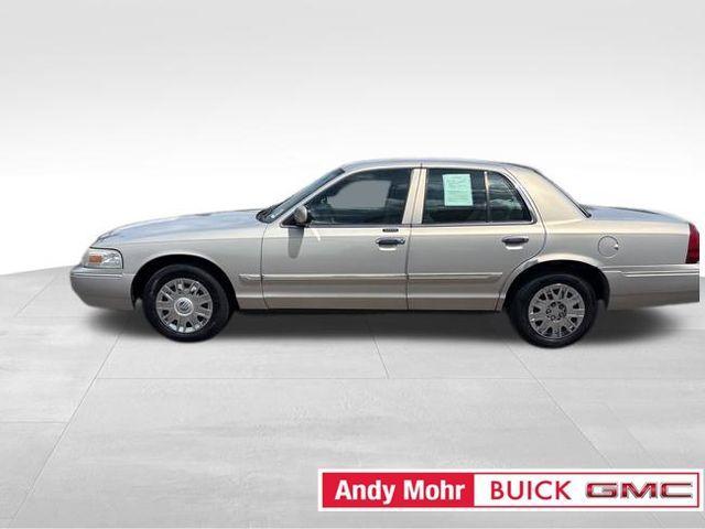 used 2008 Mercury Grand Marquis car, priced at $3,000