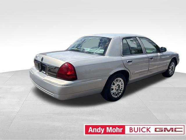 used 2008 Mercury Grand Marquis car, priced at $3,000